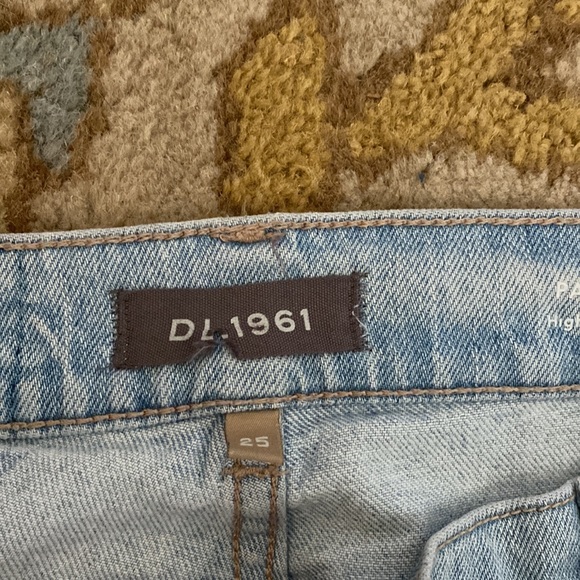 like new DL1961 jeans! with color stripe on side! - Picture 2 of 4